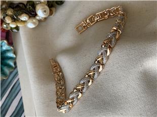 VIP Taşlı Örgü Bileklik