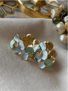 Yeşil Mineli Mini Yapraklar Halka Küpe