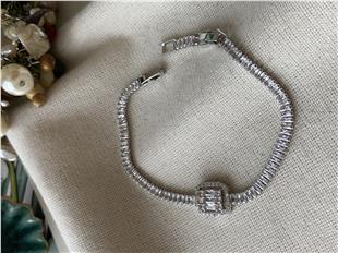 Zirconium Este Bileklik