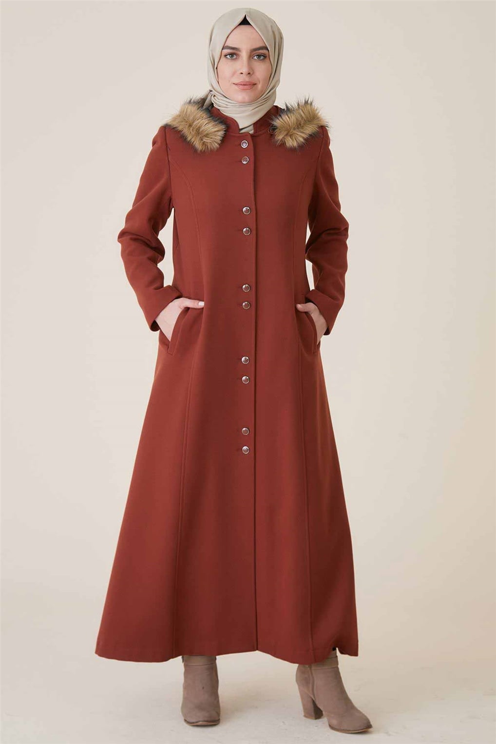Sitare Kapşonlu Önü Çift Düğmeli Manto 20K726- Tarçın
