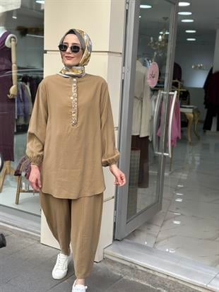 Sedef Taşlı Takım Safran