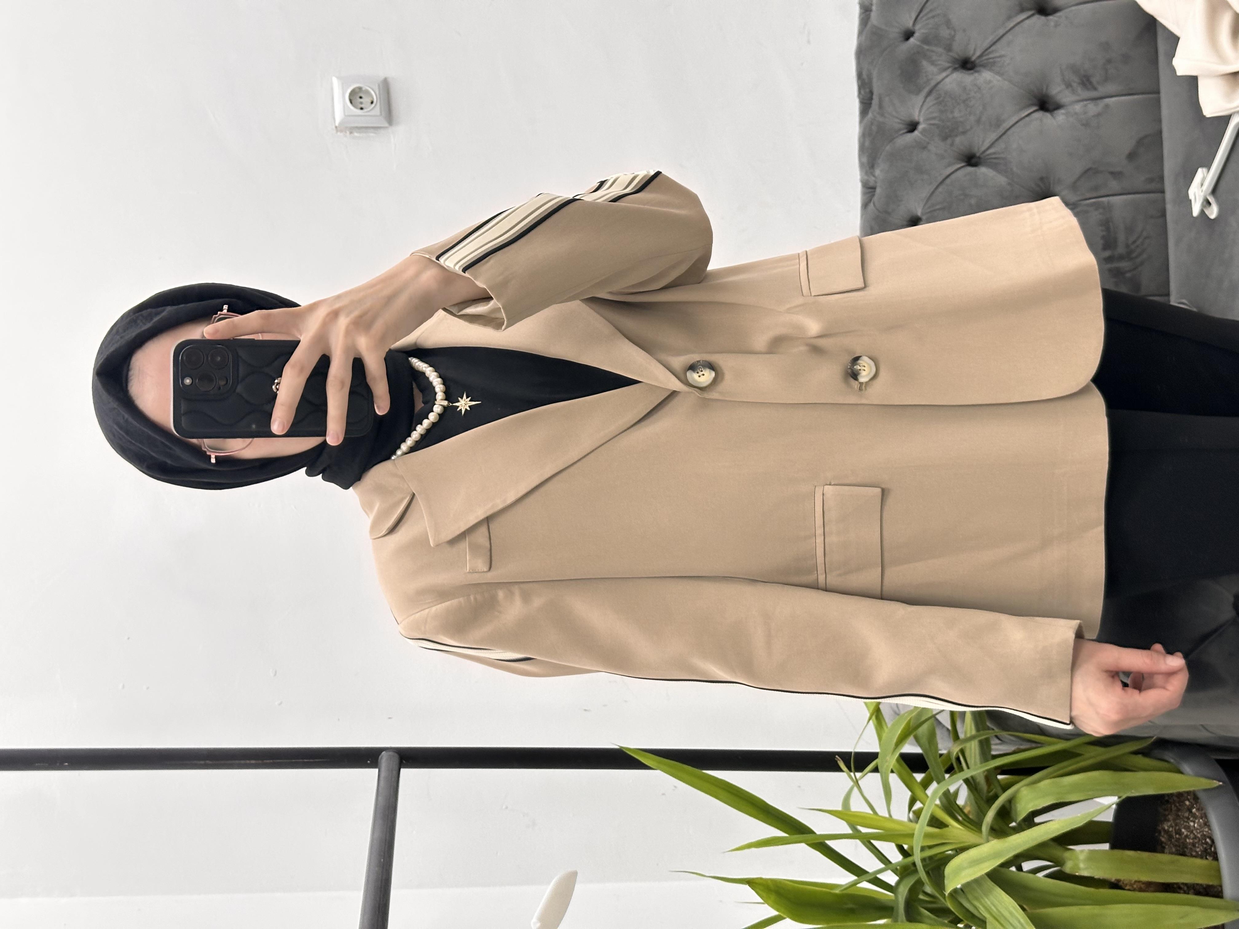 Latte Şeritli Blazer