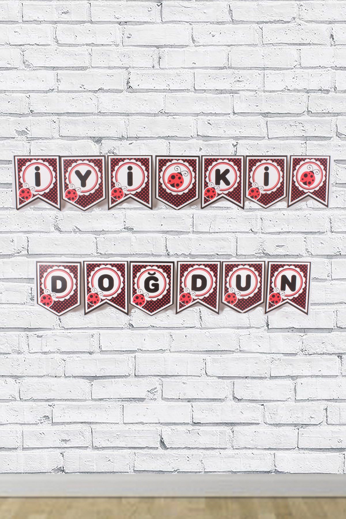 İyi Ki Doğdun Uğur Böceği Temalı Zigzag Banner 190cmPartistST1711