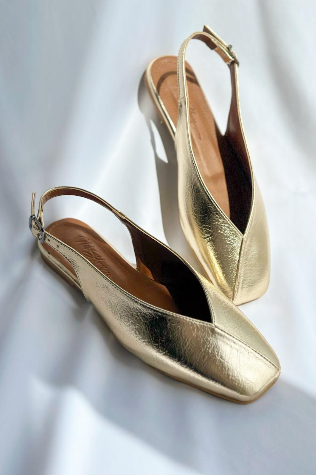 Modegas Altın Arka Açık Toka Detaylı Kadın Ayakkabı