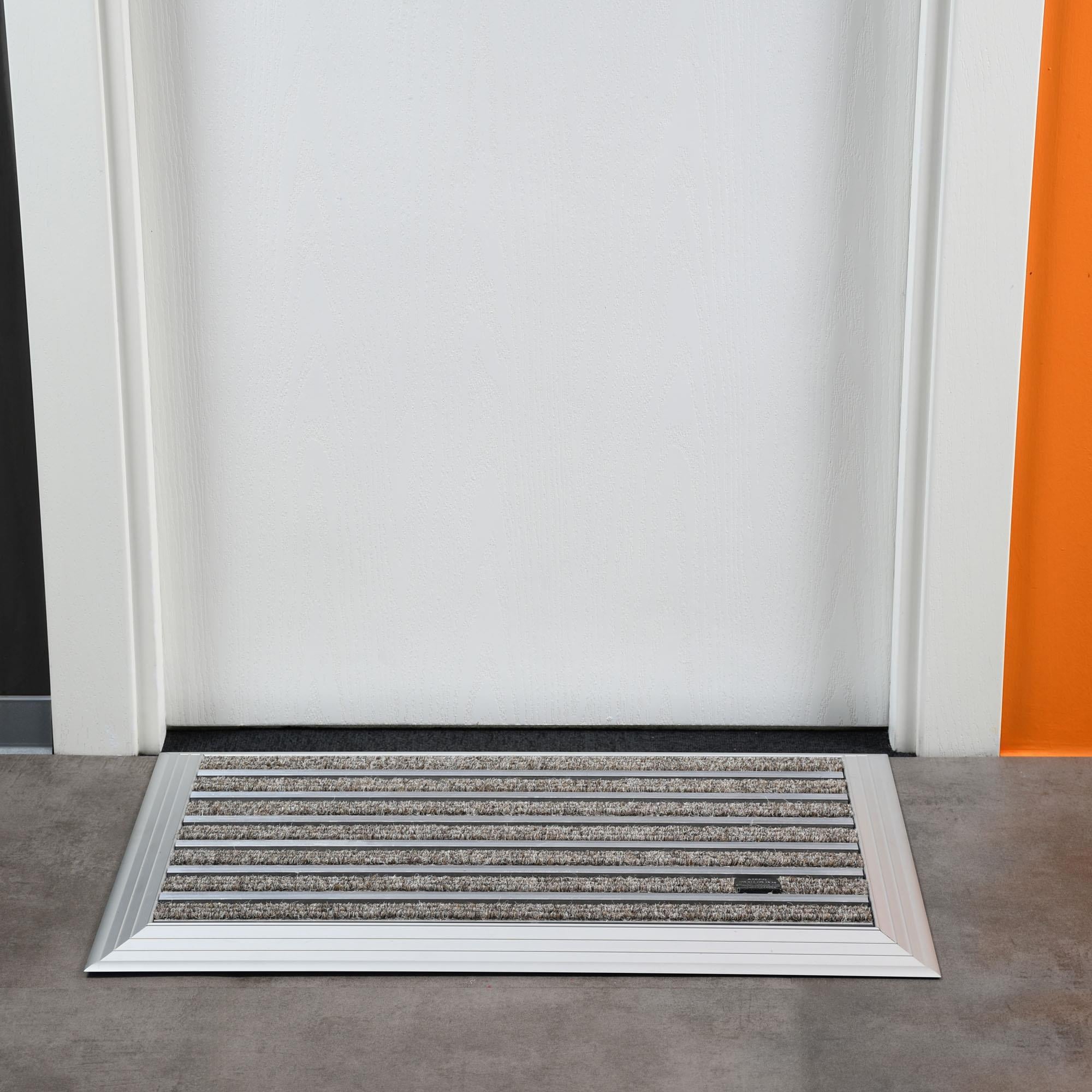 Artlines 20 mm 45x70 Rip Halı + Sıyırıcı Yüzeyli Alüminyum Paspas
