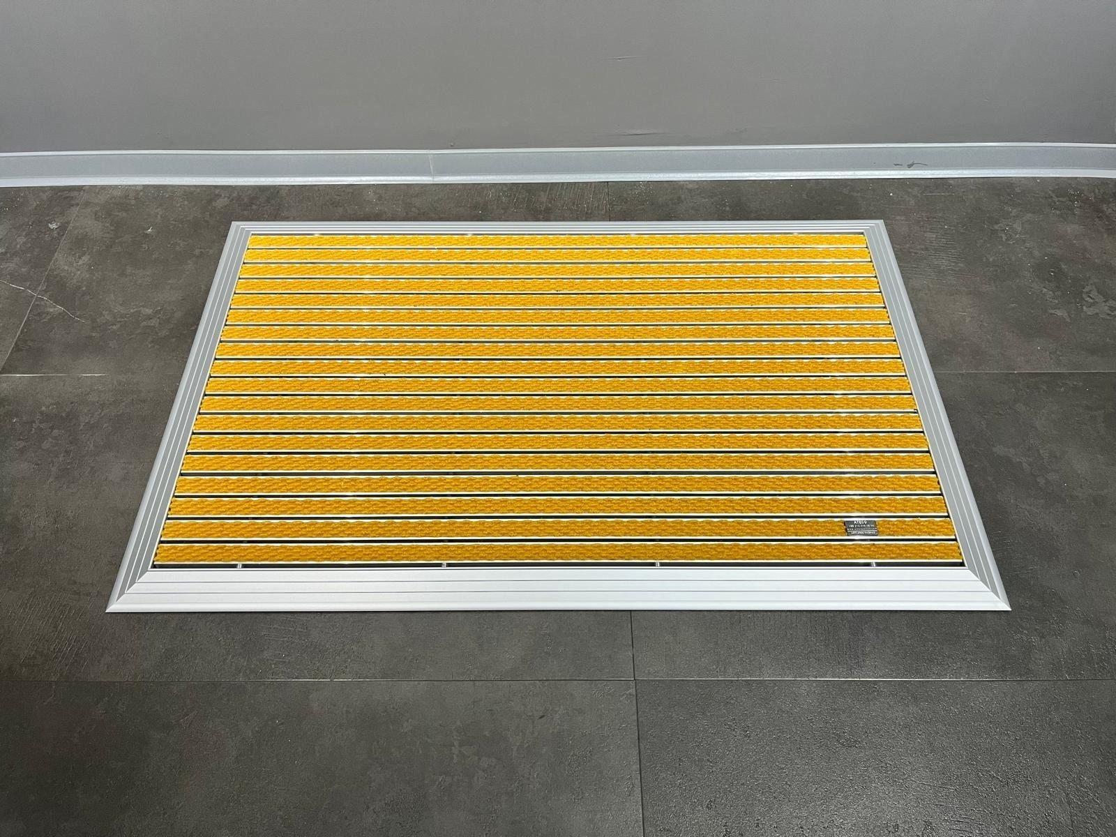 Artlines 20 mm Artnop Sarı Halı Yüzeyli 70x110 Alüminyum Paspas