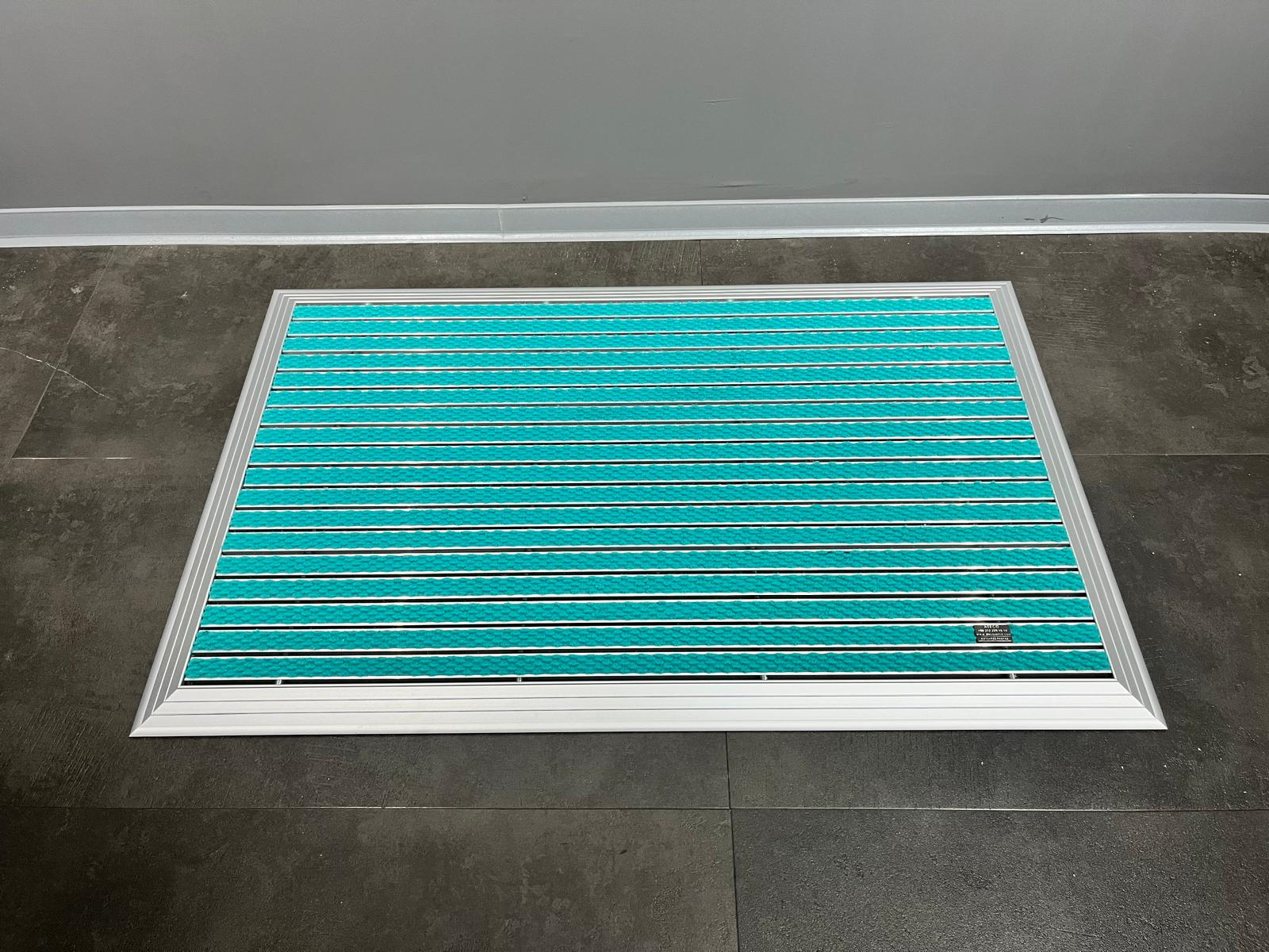 Artlines 20 mm Artnop Turkuaz Halı Yüzeyli 70x110 Alüminyum Paspas