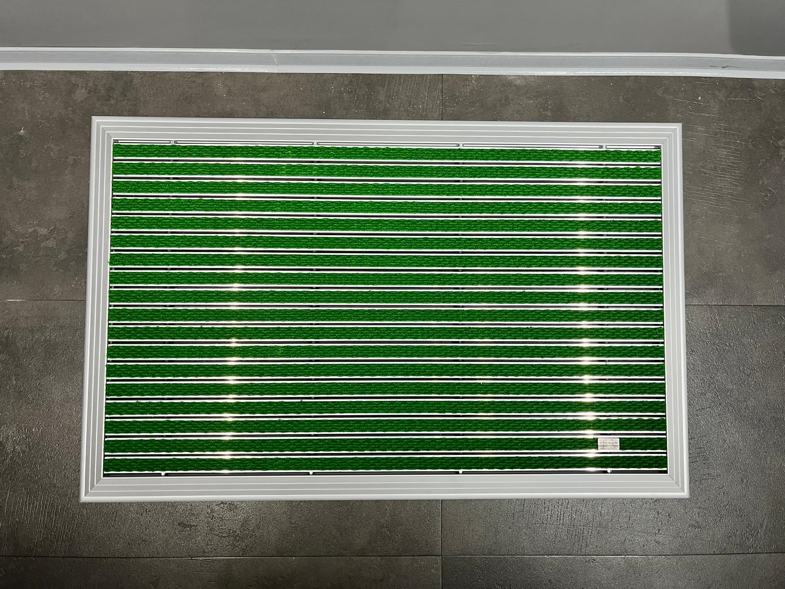 Artlines 20 mm Artnop Yeşil Halı Yüzeyli 70x110 Alüminyum Paspas