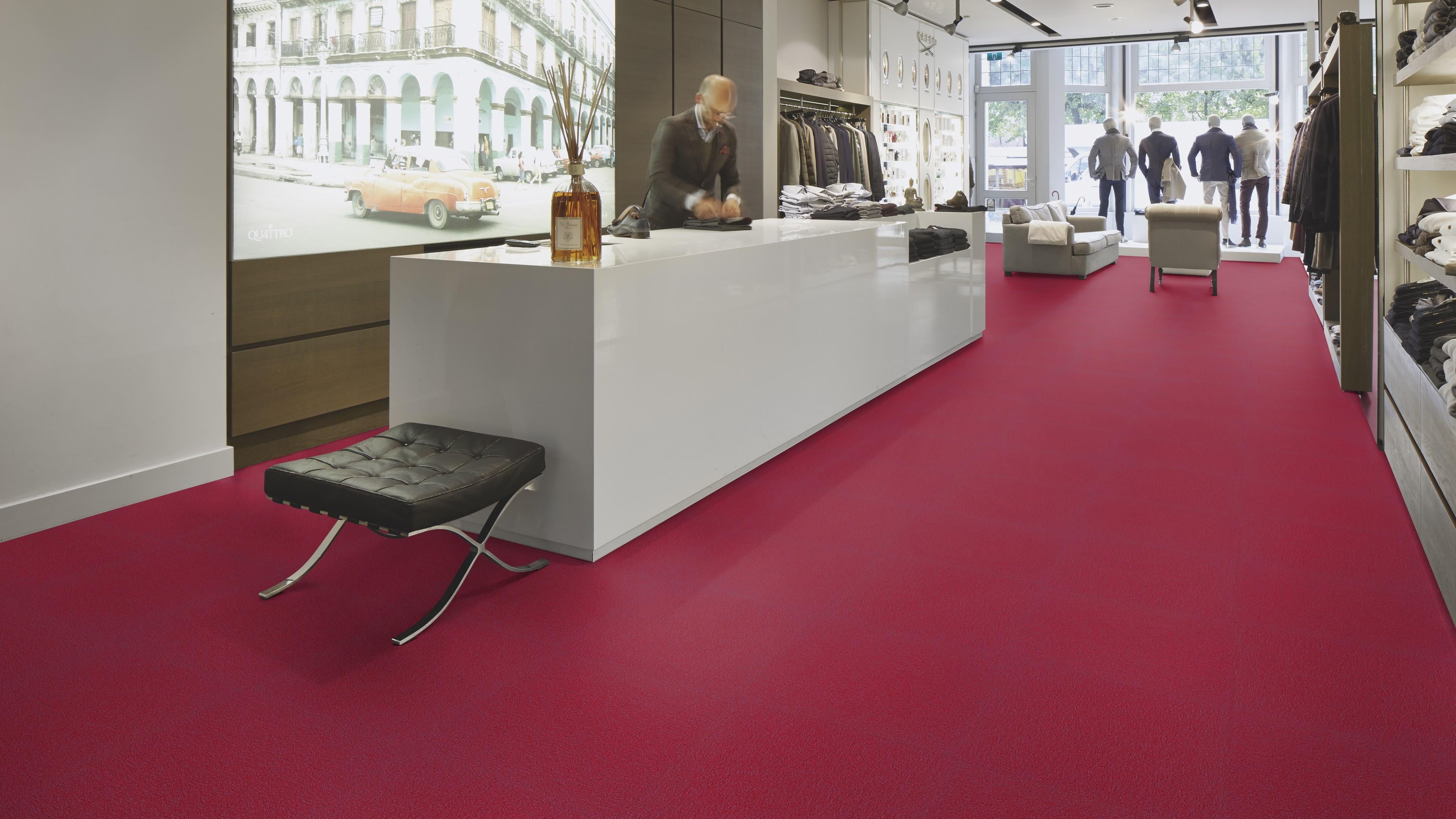IMPETUS 2119 MARASCHİNO 50*50 cm KARO HALI