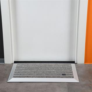 Artlines 20 mm 45x70 Rip Halı + Sıyırıcı Yüzeyli Alüminyum Paspas
