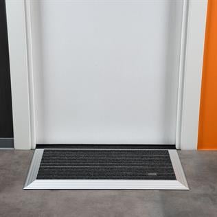Artlines 20 mm 45x70 Velur Halı Yüzeyli Alüminyum Paspas