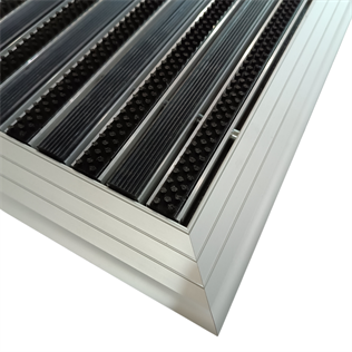 Artlines 20 mm 55X90 cm Kauçuk+Gri Yuvarlak Fırça Yüzeyli Alüminyum Paspas