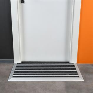 Artlines 20 mm 55x90 Rip Halı + Sıyırıcı Yüzeyli Alüminyum Paspas