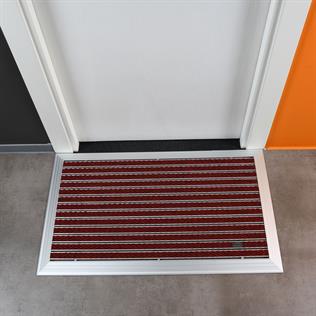 Artlines 20 mm Artnop Bordo Halı Yüzeyli 55x90 Alüminyum Paspas