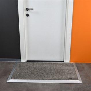Artlines 20 mm Artnop Devetüyü Halı Yüzeyli 70x110 Alüminyum Paspas