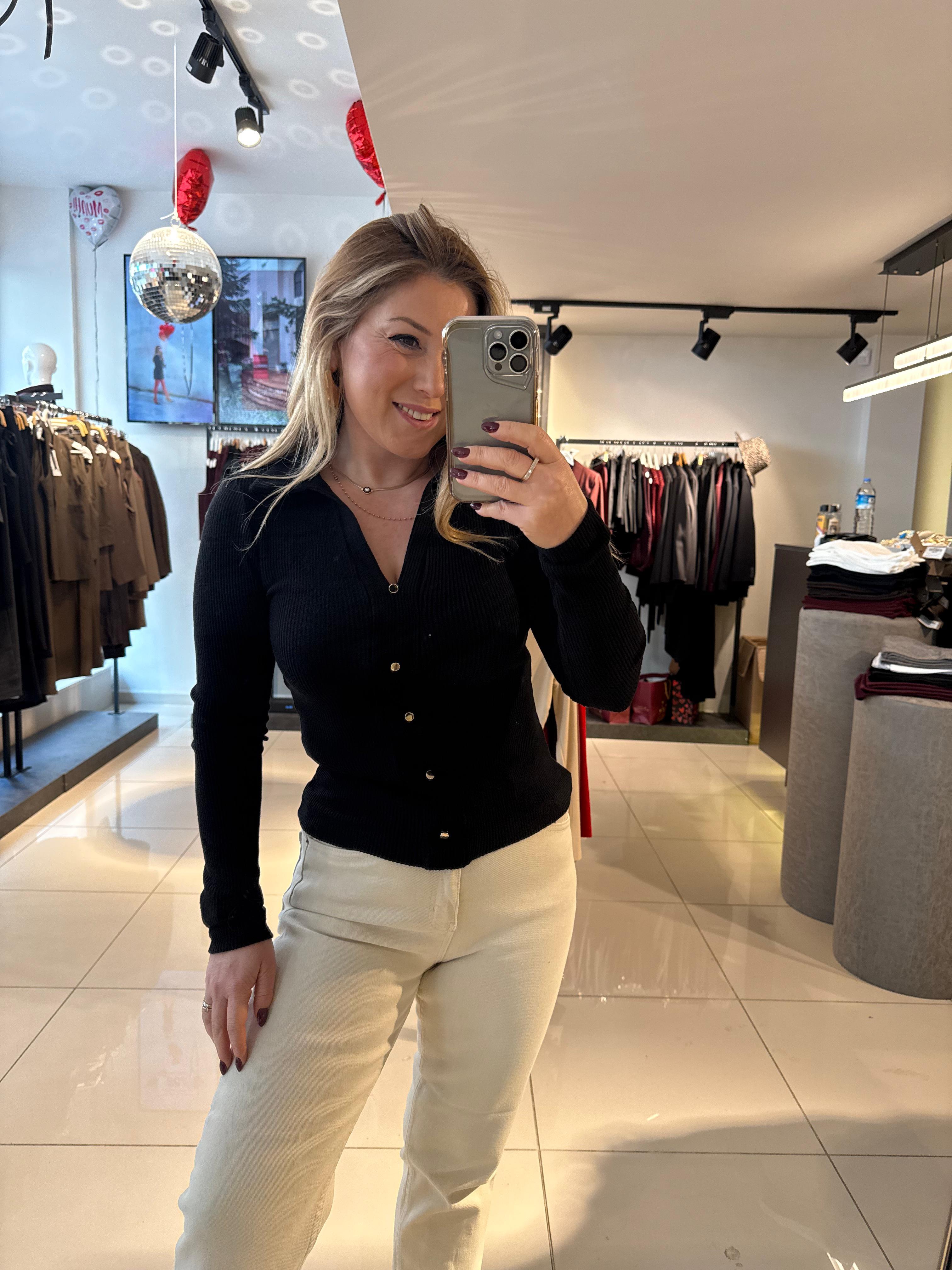 Bluz31436 Polo Yaka Düğme Detaylı Top Siyah