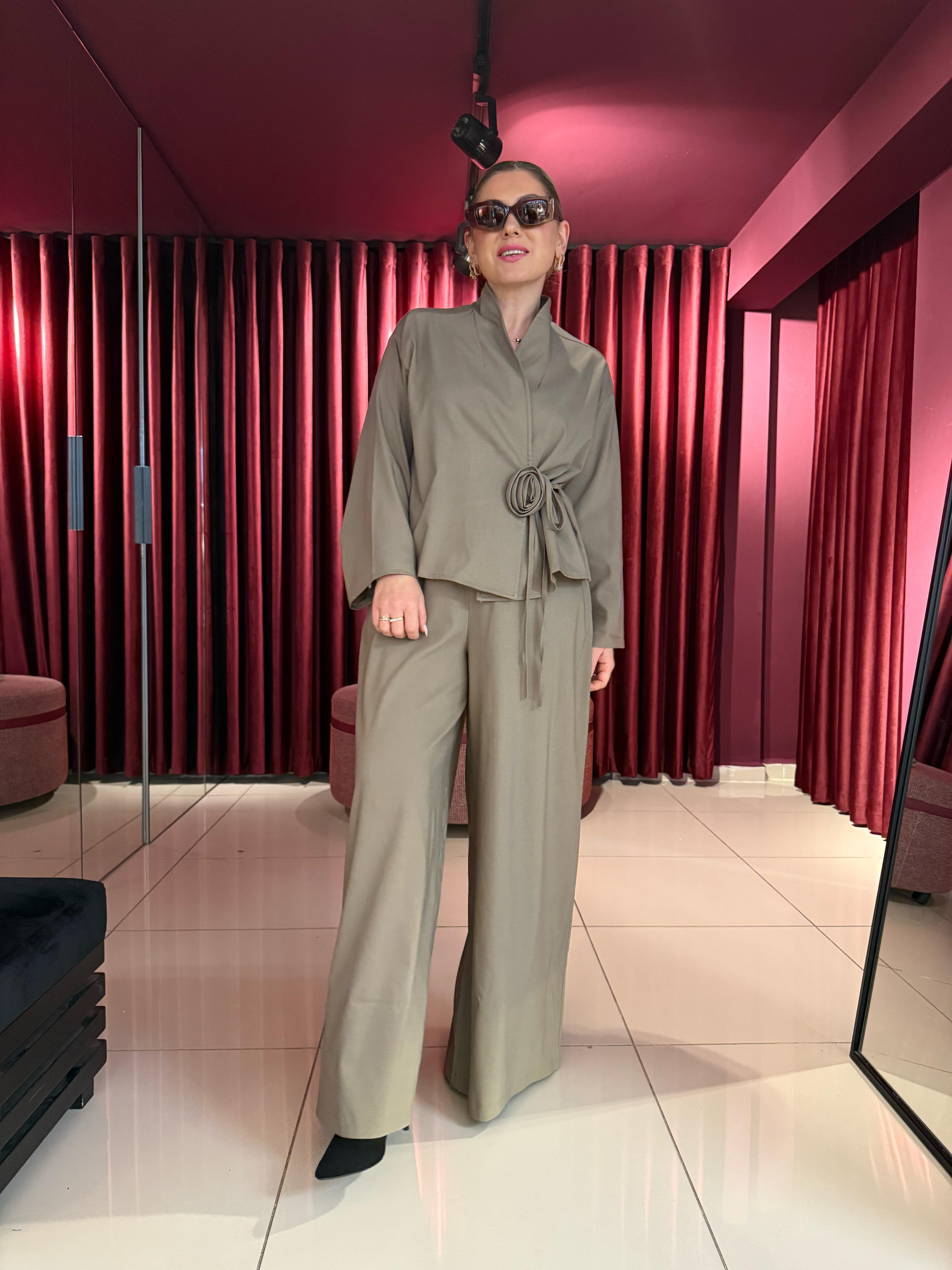 Takım8637 Gül Detaylı Kimono Takım Haki