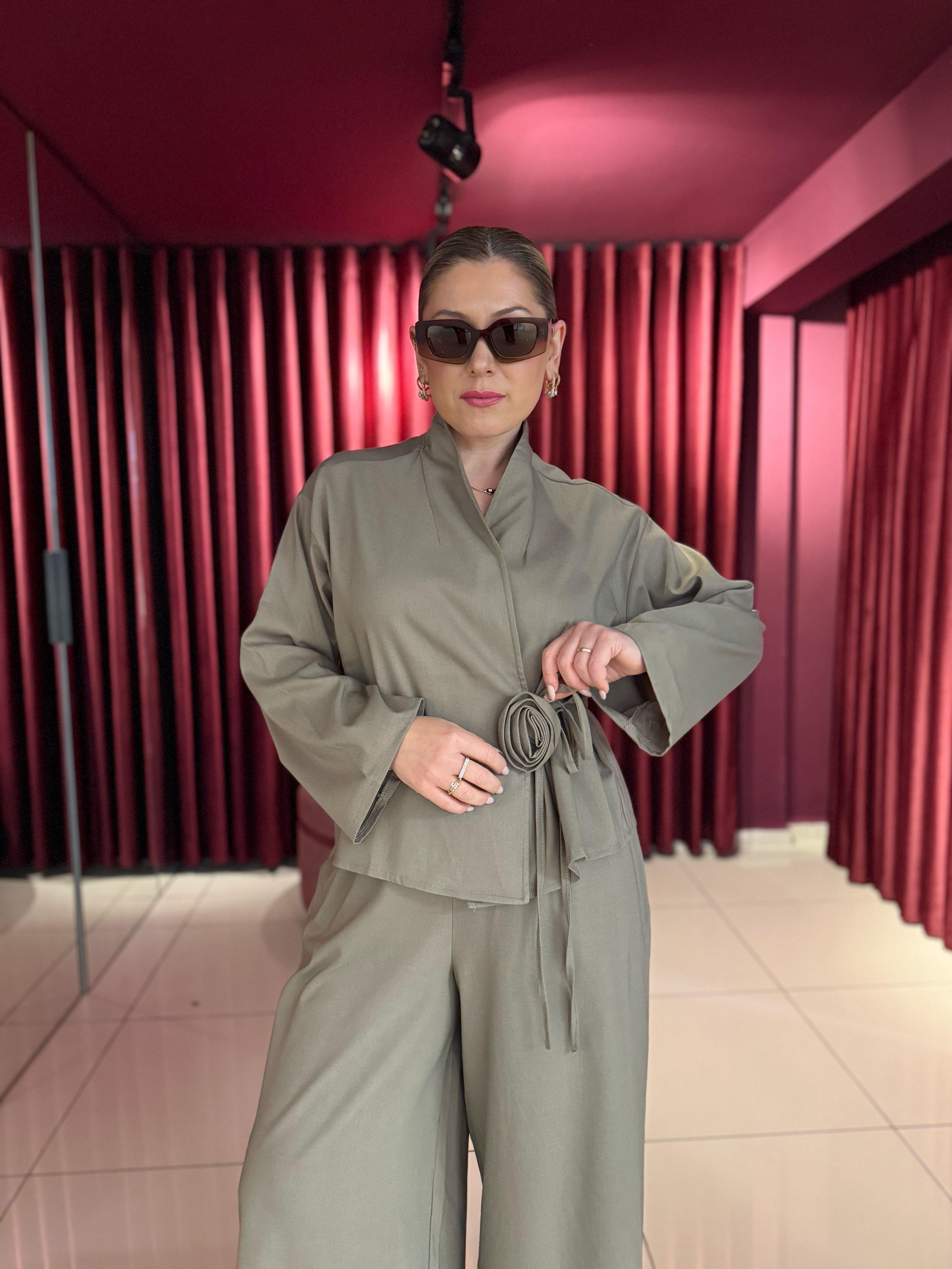 Takım8637 Gül Detaylı Kimono Takım Haki