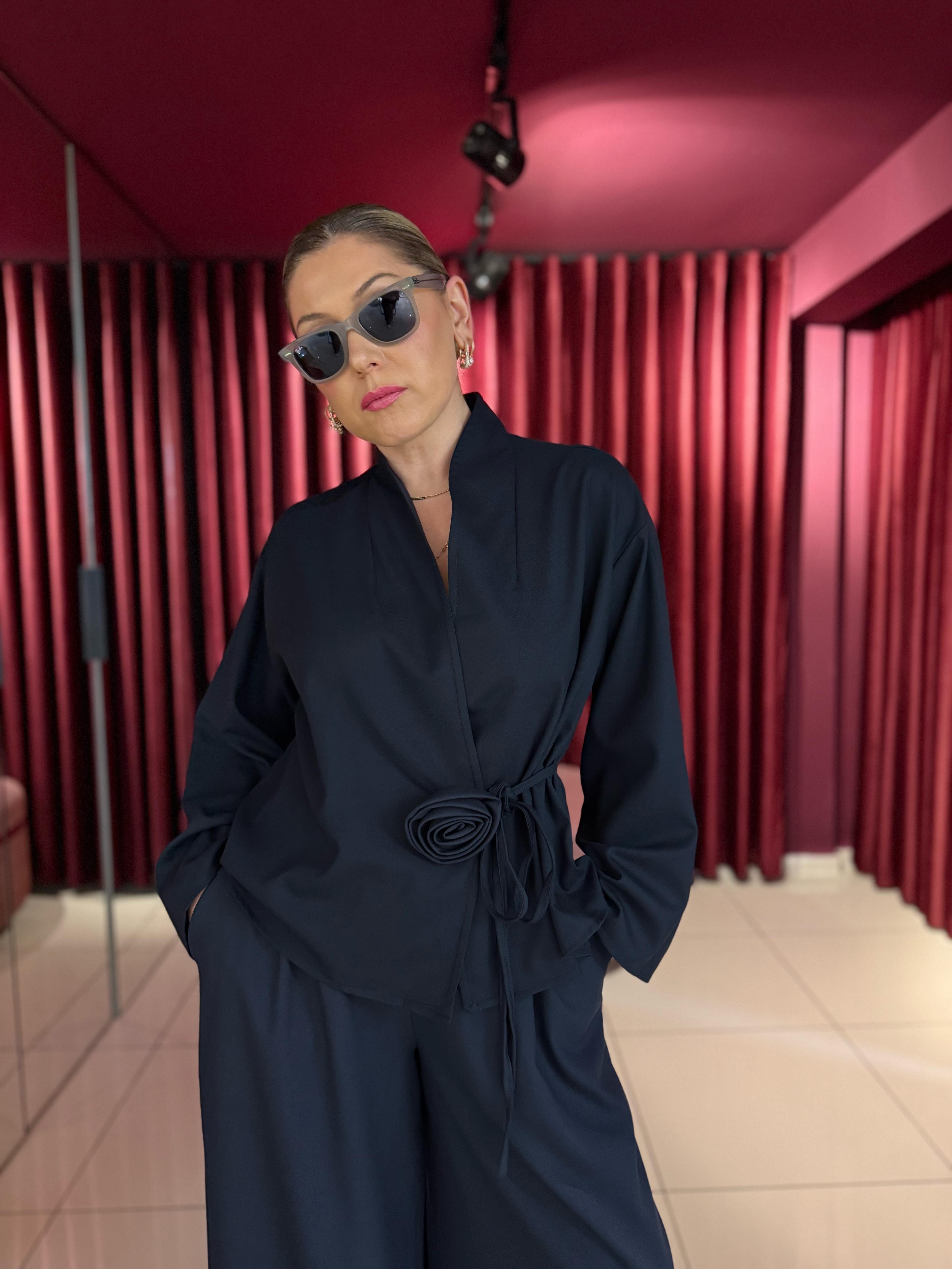 Takım8637 Gül Detaylı Kimono Takım Lacivert