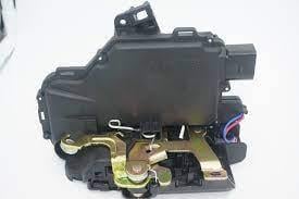 KAPI KILIDI MOTORLU SAG ON VOLKSWAGEN GOLF IV - PASSAT - BORA 1997-2005/ SEAT LEON 1999-2006 3B1837016C 3B1837016CA