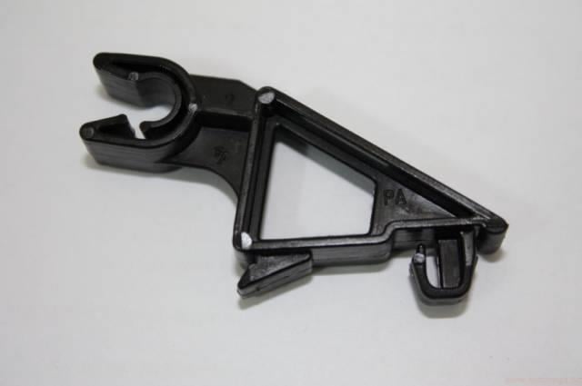MOTOR KAPUT DEMİR YUVASI ASTRA F-VECTRA A-VECTRA B