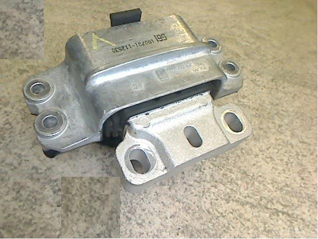 MOTOR KULAĞI PASSAT6  ÖN  3C0199555M