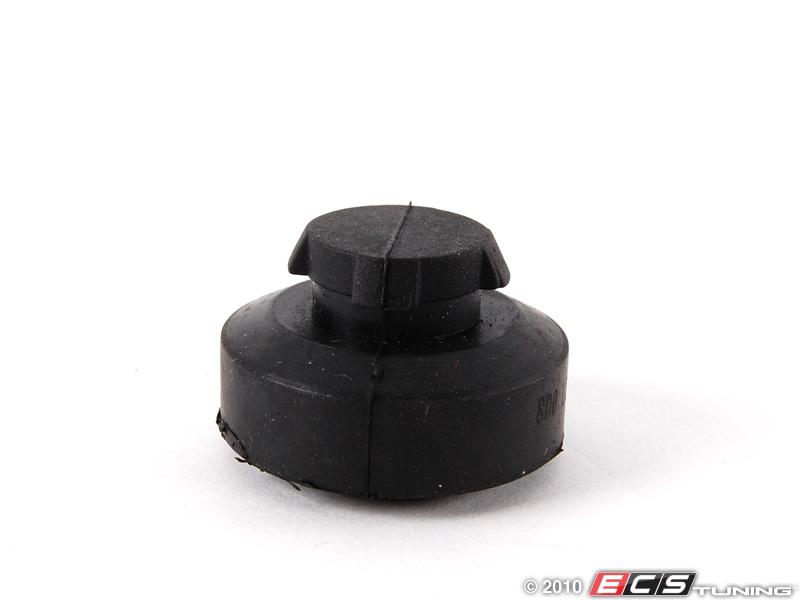 RADYATÖR TAKOZU ALT A4 A6 A8 SUPER B PASSAT 4