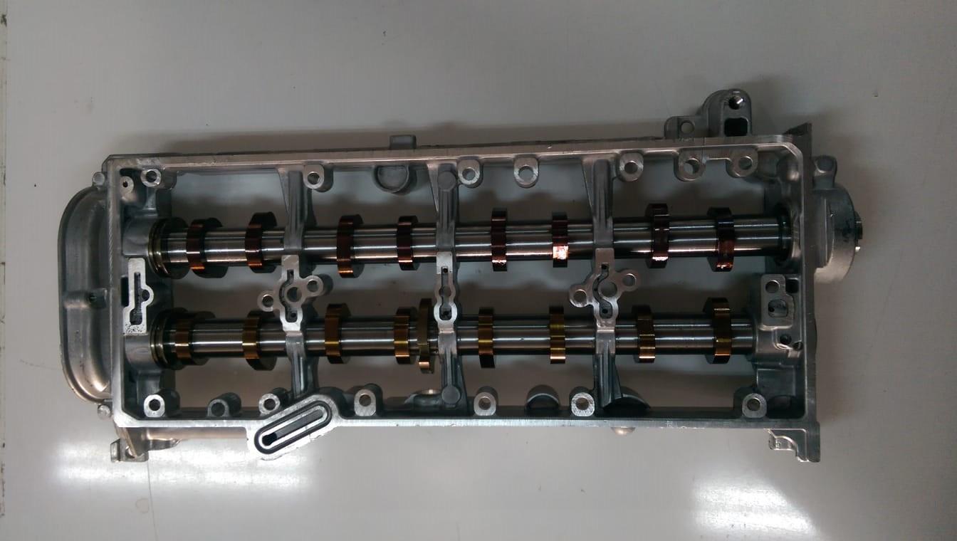 ÜST KAPAK KÜLBÜTÖR KAPAĞI EKSANTRİK MİLLİ 1.6 TDI A3 GOLF 7 JETTA OCTAVİA LEON CLHA-CLHB-CRKB-CXXB 2012-