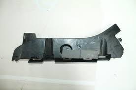 ARKA TAMPON BRAKETİ SAĞ İBİZA 2011-