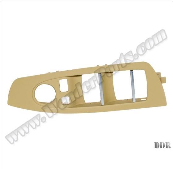 CAM DÜĞME ÇERÇEVESİ F01+LCI ÖN SOL; BEJ (KARARAN AYNA)