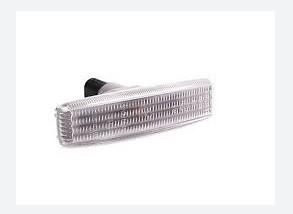 ÇAMURLUK SİNYALİ E38 SAĞ; (BEYAZ) [E46 M3] 1999-01