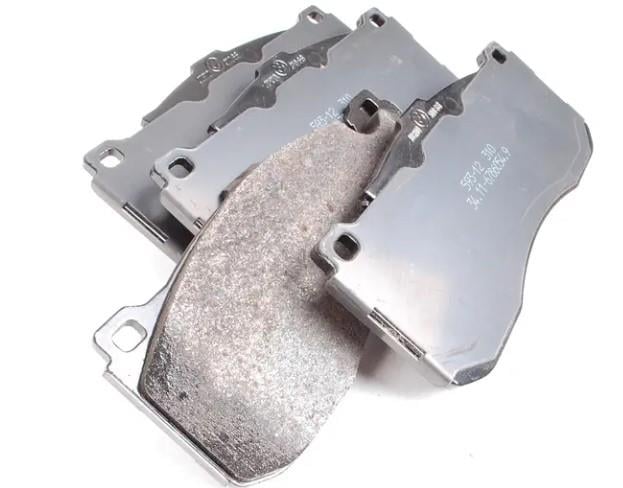 FREN BALATASI ÖN E81-E82-E87-E88-E90-E91-E92-E93