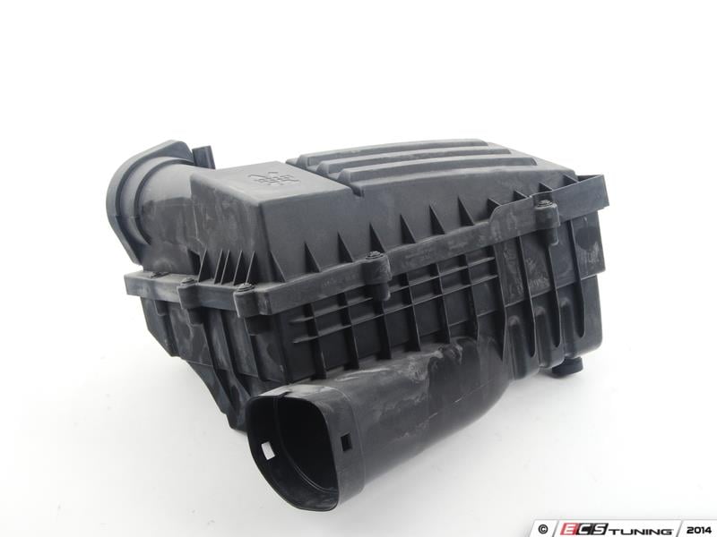 HAVA FİLTRE KUTUSU PASSAT 2011-