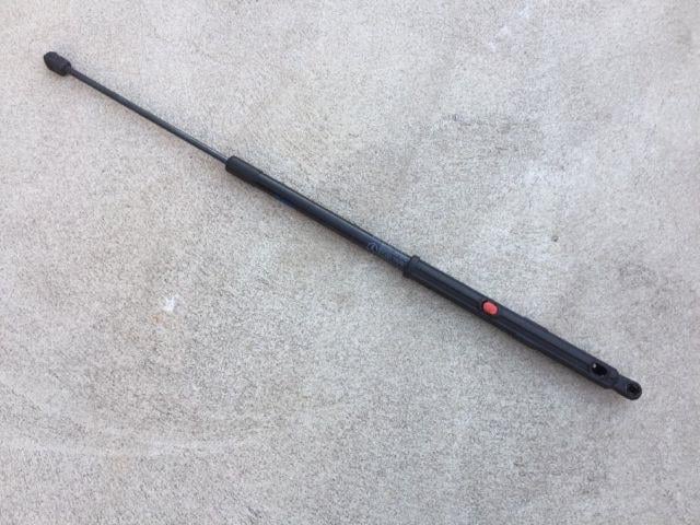 KAPUT AMORTİSÖRÜ  SOL 164