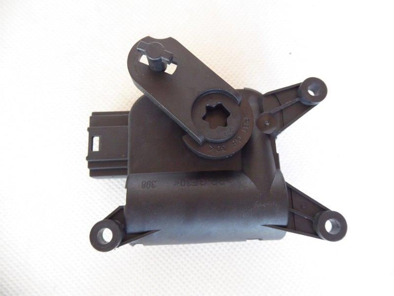 KLİMA AYAR MOTORU GOLF5-JETTA-PASSAT-CADDY-OCTAVIA