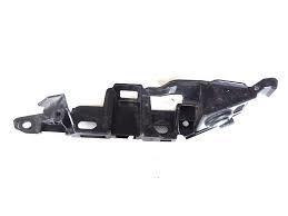 ÖN TAMPON BAĞLANTI BRAKETİ SAĞ GOLF 7 2013-