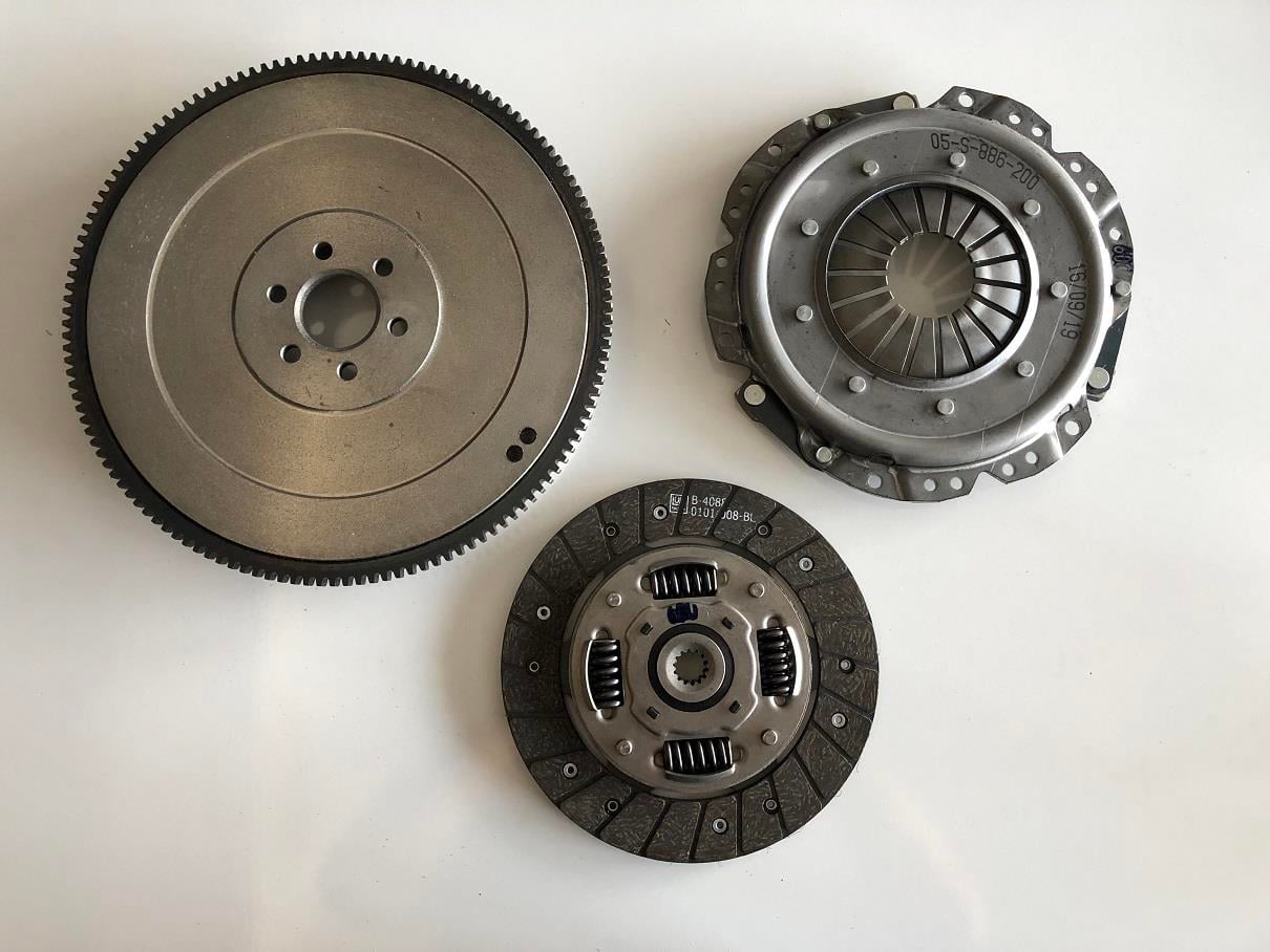 SABİT VOLANTLI KİT VOLANT+BASKI+BALATA ASTRA G-H CORSA C VECTRA B-C MERIVA A X16XEL Z16XE Z18XE 616169 616336 1606205  3000838801