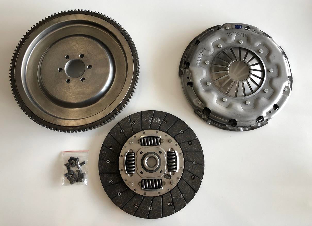 SABİT VOLANTLI KİT VOLANT+BASKI+BALATA FORD FOCUS 1.6 TDCI 115 PS 1727630 6366000011