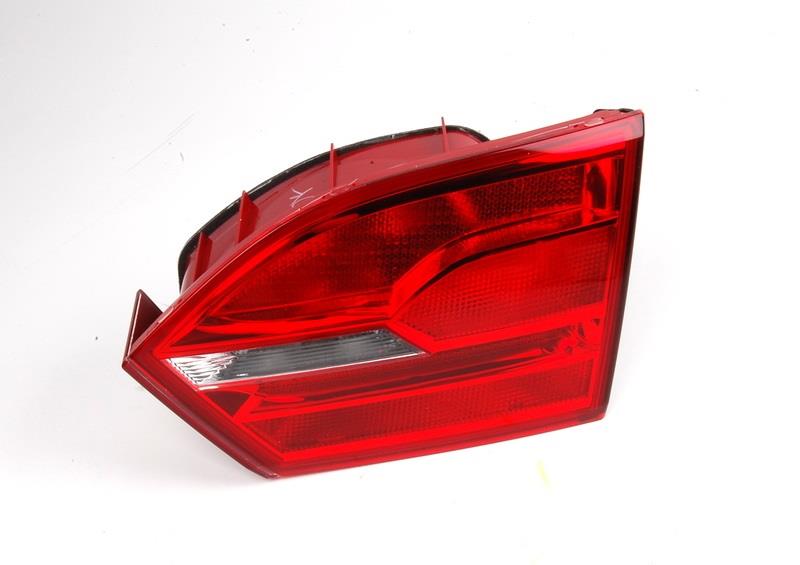 STOP LAMBASI İÇ SAĞ JETTA 2011 >>