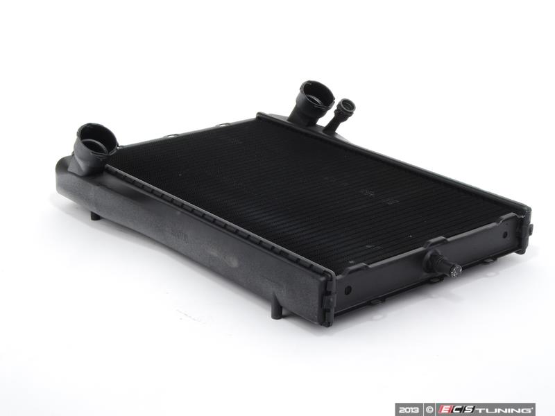 SU RADYATÖRÜ 911 SOL PORSCHE 3.6