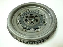 VOLAN PASSAT-A3-TOURAN-SUPERB CBBB-CFFB-CFGB 2,0 TDİ LUK 415 0631 09 03L105266DE