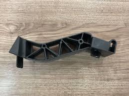 W447 VİTO SOL ÖN TAMPON BRAKETİ