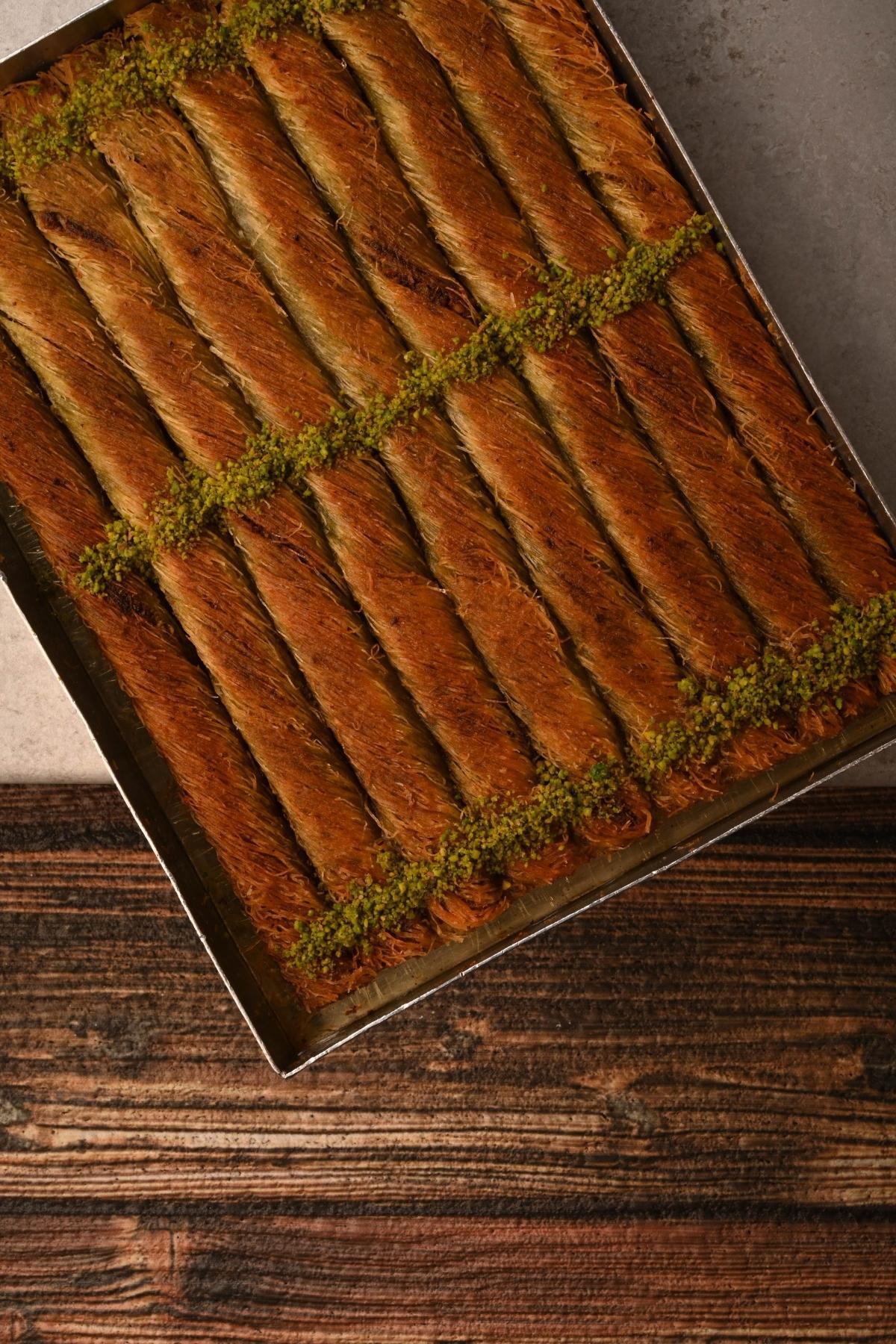 Tepsi Fıstıklı Burma Kadayıf 2300 Gr.