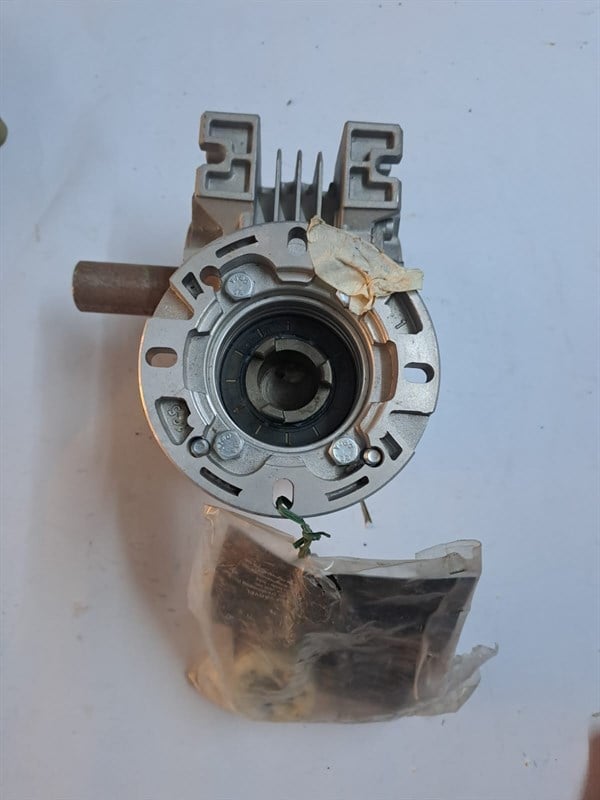 TOLON YEDEK PARÇATOLON TD20 REDÜKTÖR+MİL 