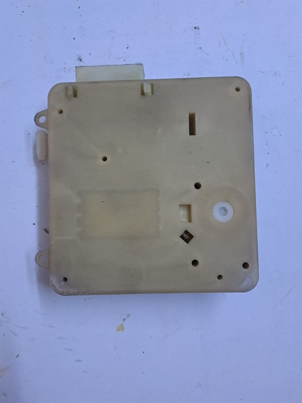 TOLON YEDEK PARÇATOLON TWE20 ÇAMAŞIR YÜKLEME KAPAK KİLİT TOKMAKLI TY00085