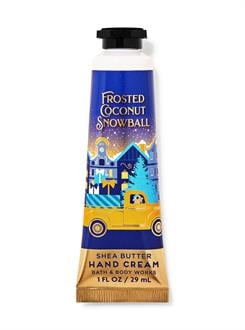 Frosted Coconut Snowball / El Kremi