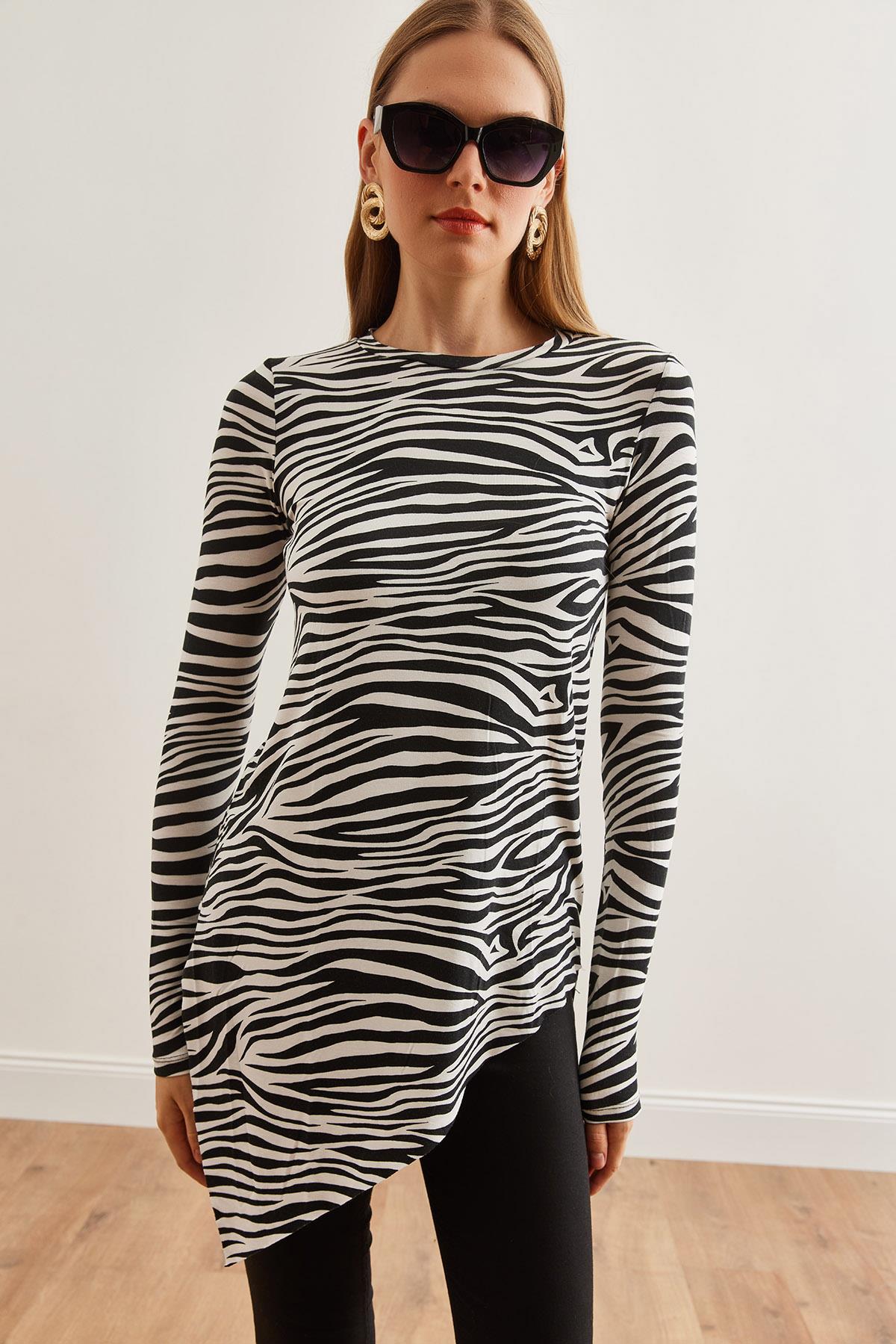 Bisiklet Yaka Asimetrik Viskon Tunik Zebra Beyaz