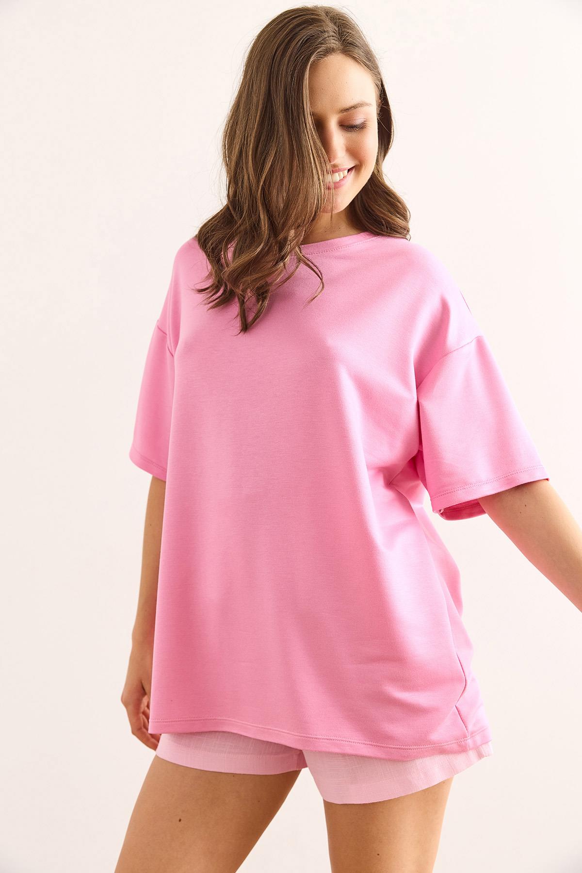 Bisiklet Yaka Oversize Yumuşak Dokulu Tişört Pembe