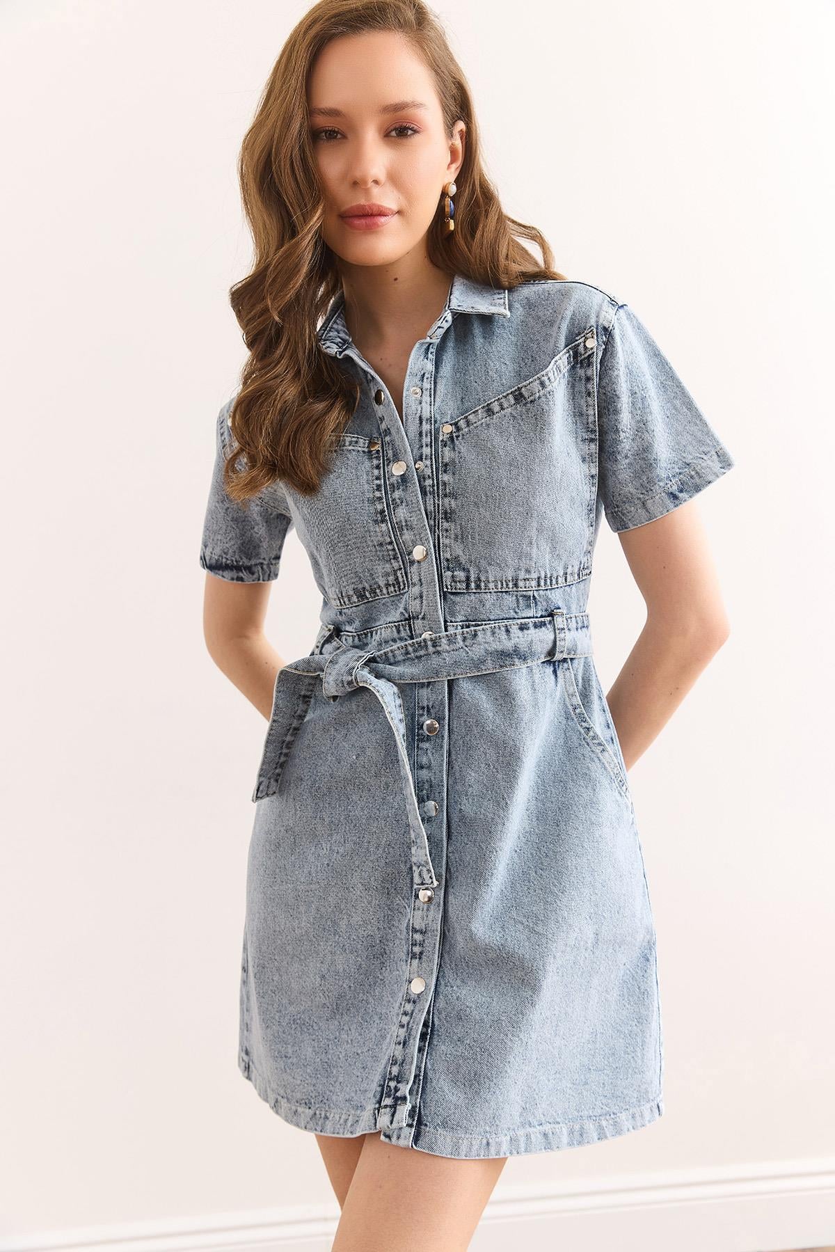 Cepli Kuşaklı Mini Denim Elbise Açık Mavi
