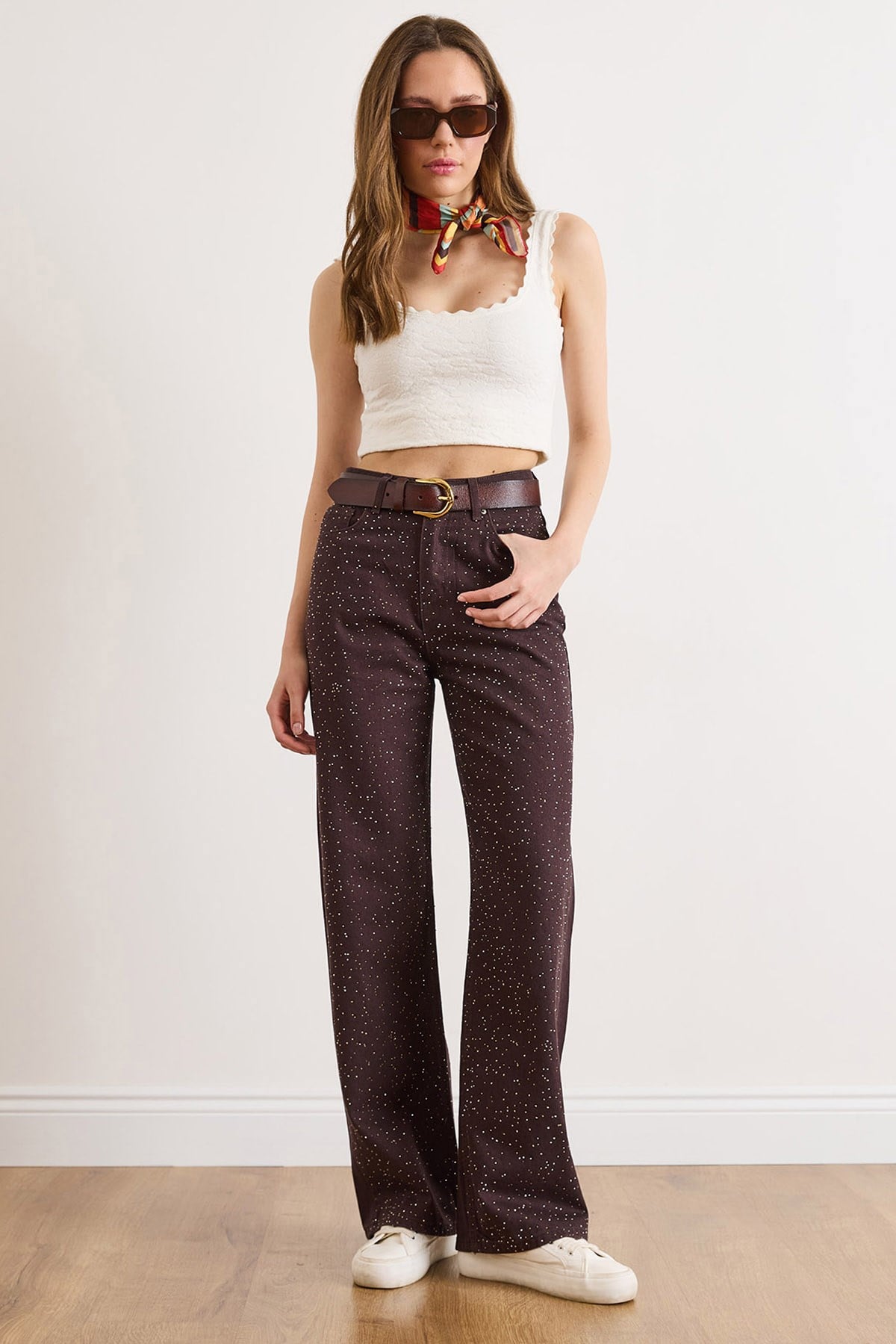 Cepli Önü Taş Detaylı Wide Leg Denim Pantolon Kahverengi